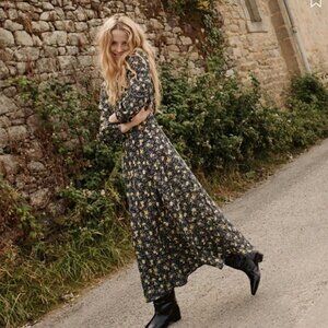 Doen Charleston Dress -- Noir Winding Blossoms